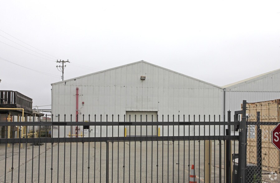More Photos Of 860 W Beach Rd, Watsonville Warehouse For Sale