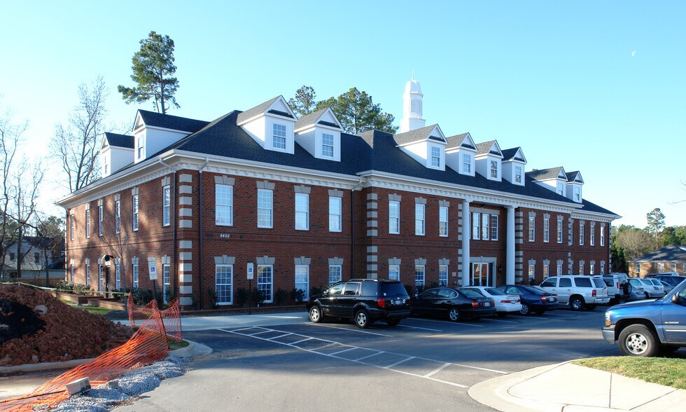 More Photos Of 8450 Falls Of Neuse Rd, Raleigh Office For Lease