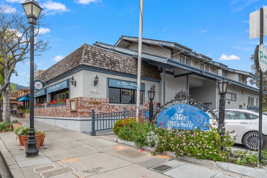 More Photos Of 14467 Big Basin Way, Saratoga Restaurant For Sale