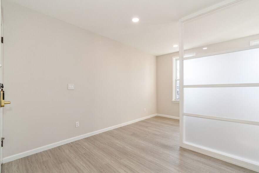 More Photos Of 40 Beacon Ave, Jersey City Apartments For Sale