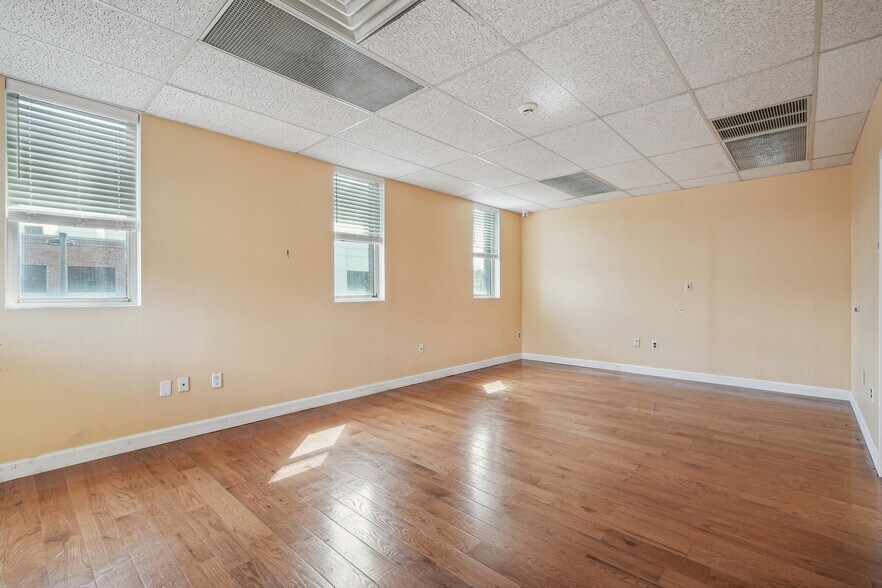 More Photos Of 200 South St, New Providence Medical For Sale
