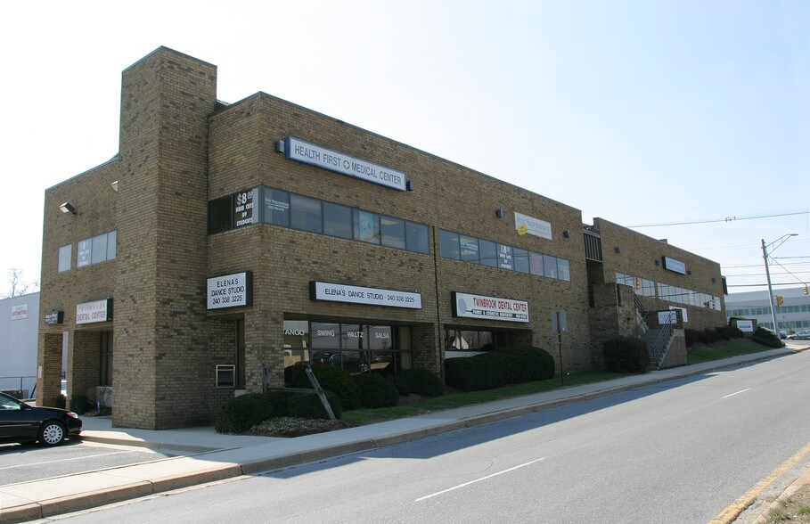 More Photos Of 12450 Parklawn Dr, Rockville Office For Lease