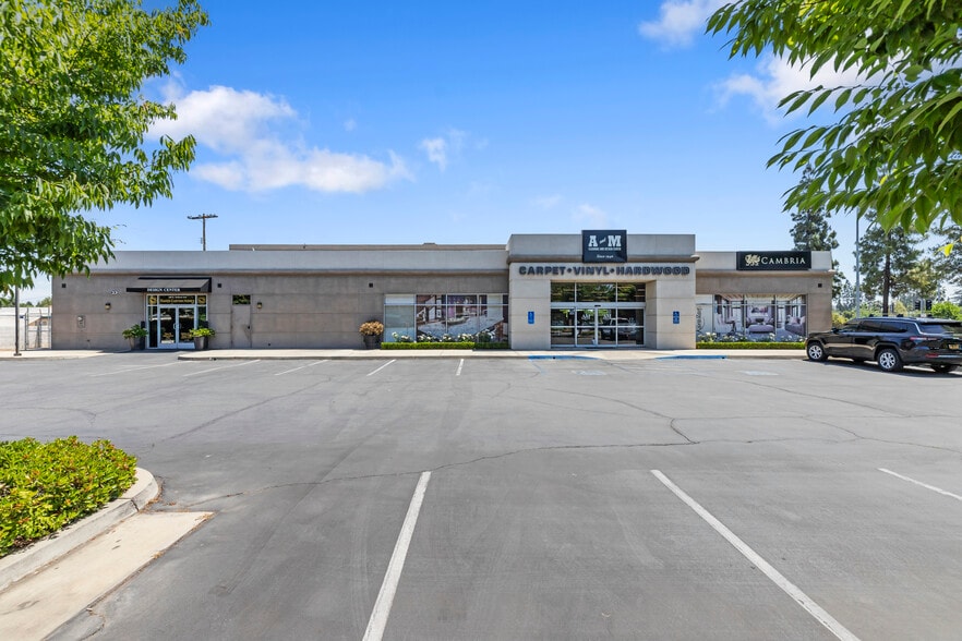 More Photos Of 160 E Bullard Ave, Fresno Freestanding For Sale