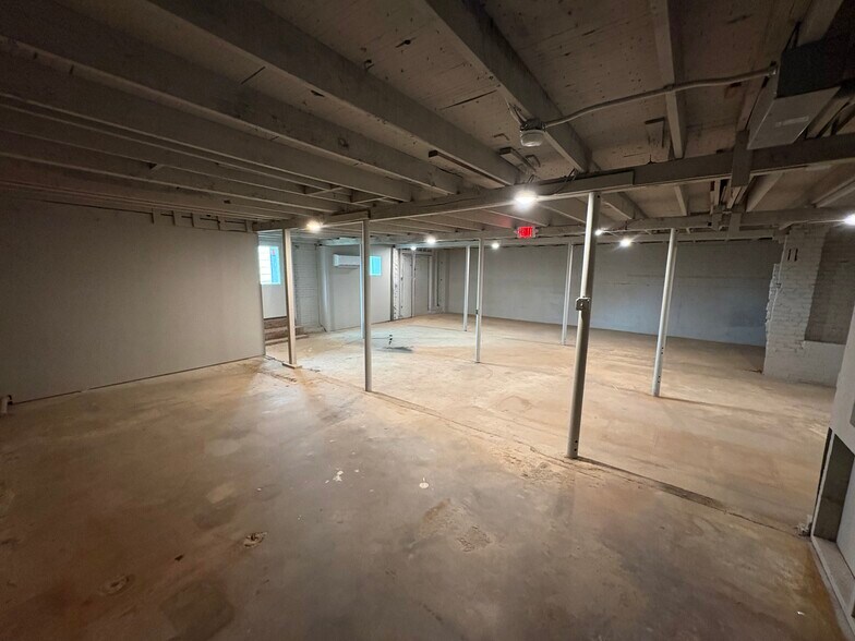 More Photos Of 316 Bonner Ave, Tyler Office For Lease