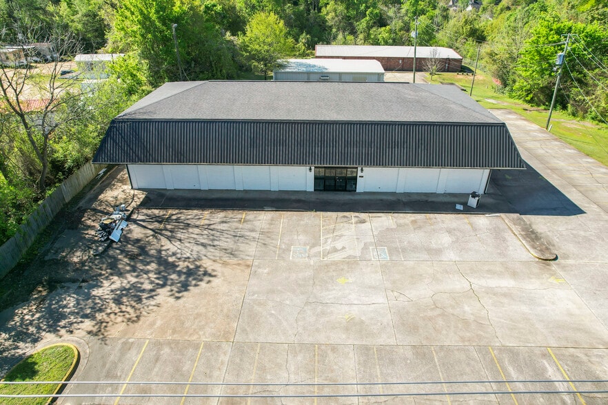 Primary Photo Of 3325 University Blvd E, Tuscaloosa Drugstore For Sale
