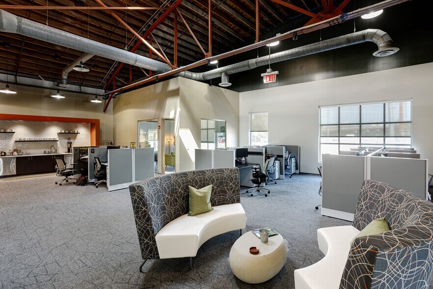 More Photos Of 1001 3rd Ave N, Nashville Office For Lease