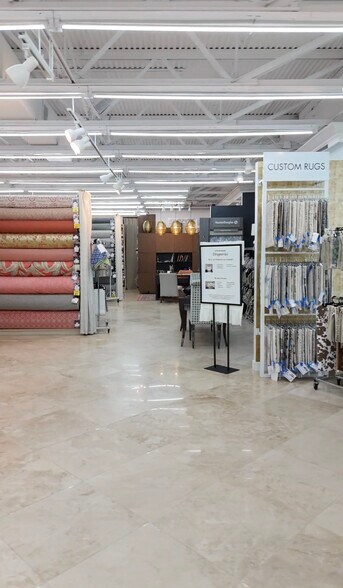 More Photos Of 200 Old Federal Hwy, Hallandale Beach Storefront Retail Office For Sale