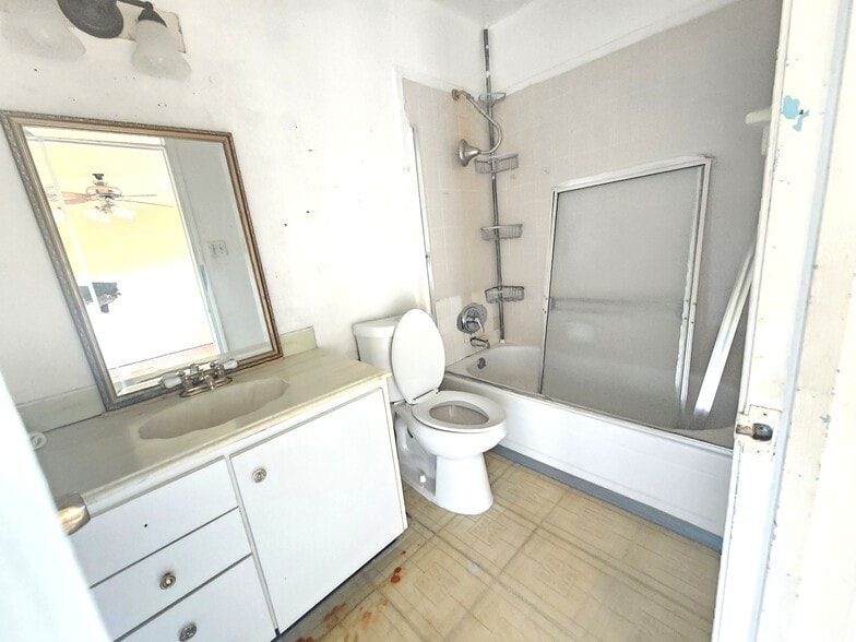 More Photos Of 2131 Campbell Rd, Houston Schools For Sale
