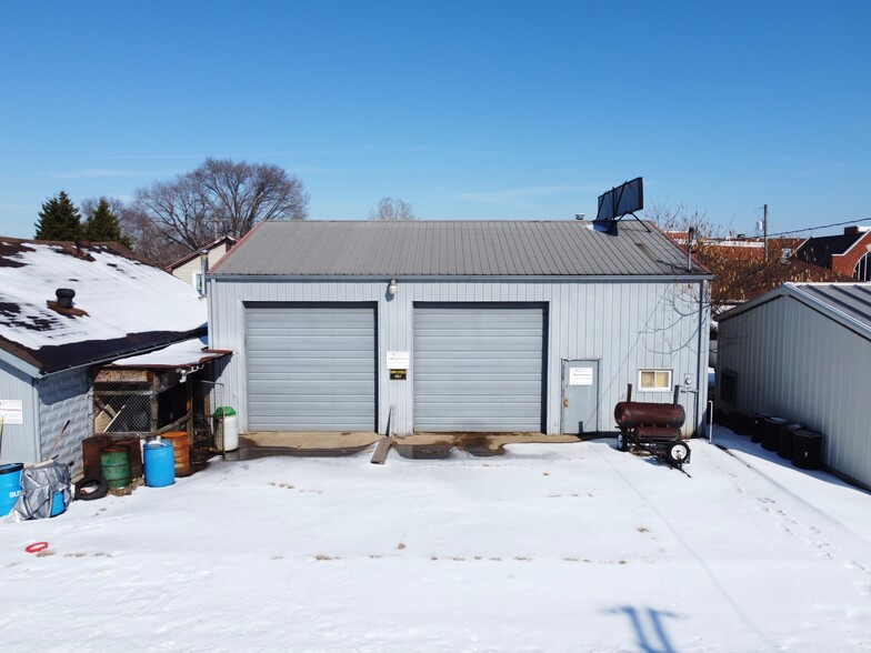 More Photos Of 401 29th St, Vienna Auto Repair For Sale