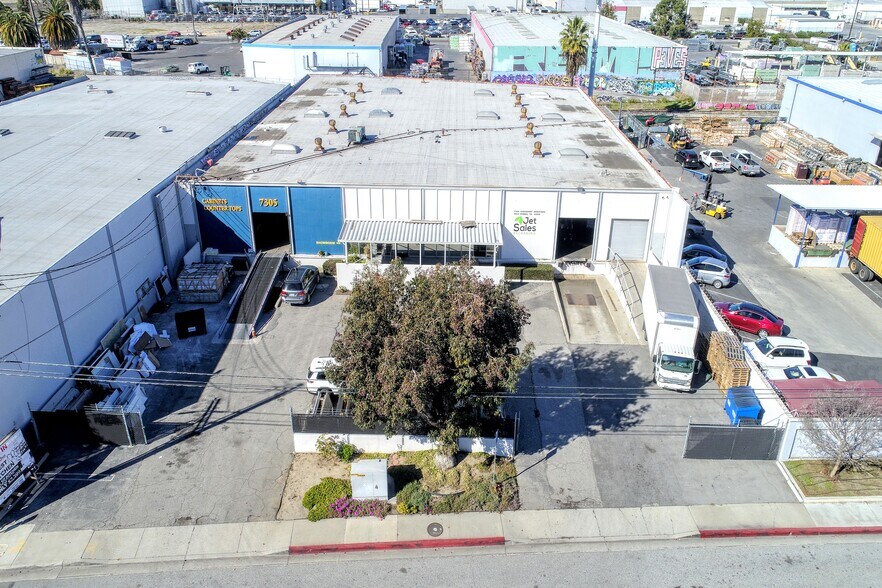 More Photos Of 7305 Paramount Blvd, Pico Rivera Industrial For Sale