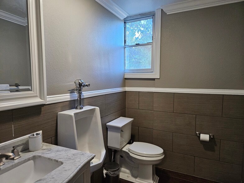 More Photos Of , Modesto Office For Sale