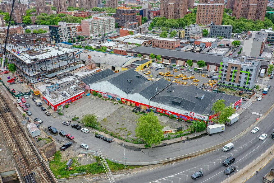More Photos Of 175 W Canal St, Bronx Warehouse For Lease