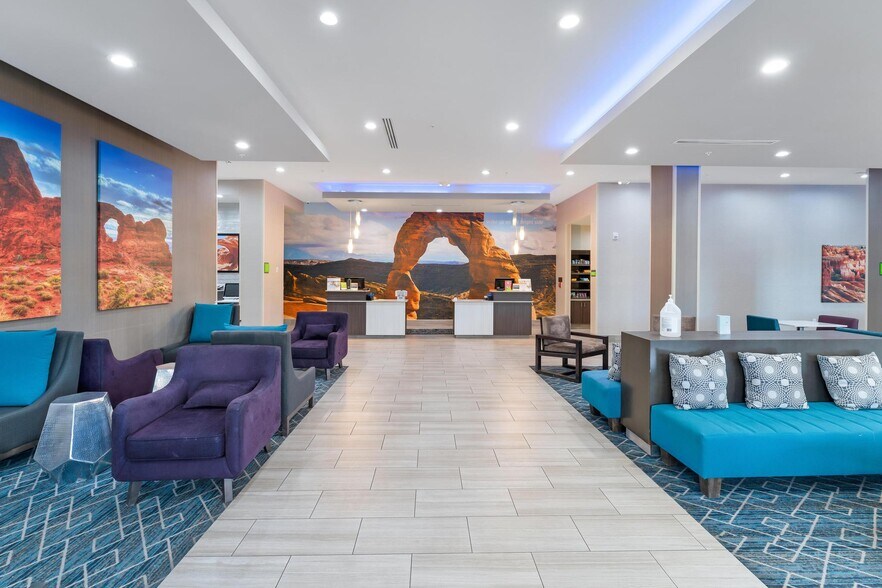 More Photos Of 465 S 100 E, Kanab Hospitality For Sale