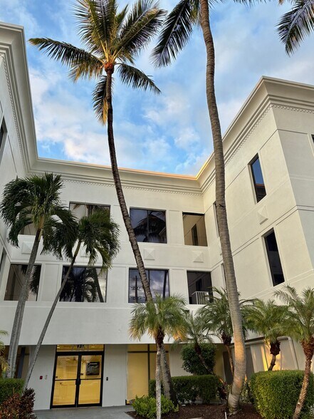 More Photos Of 7251 W Palmetto Park Rd, Boca Raton Medical For Lease