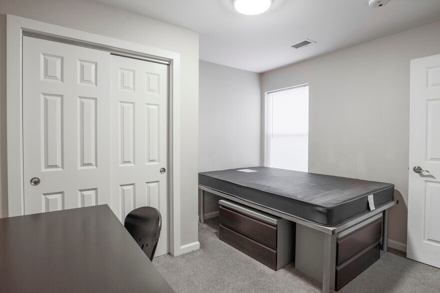 More Photos Of 3001 W Cart Rd, Richmond Apartments For Sale