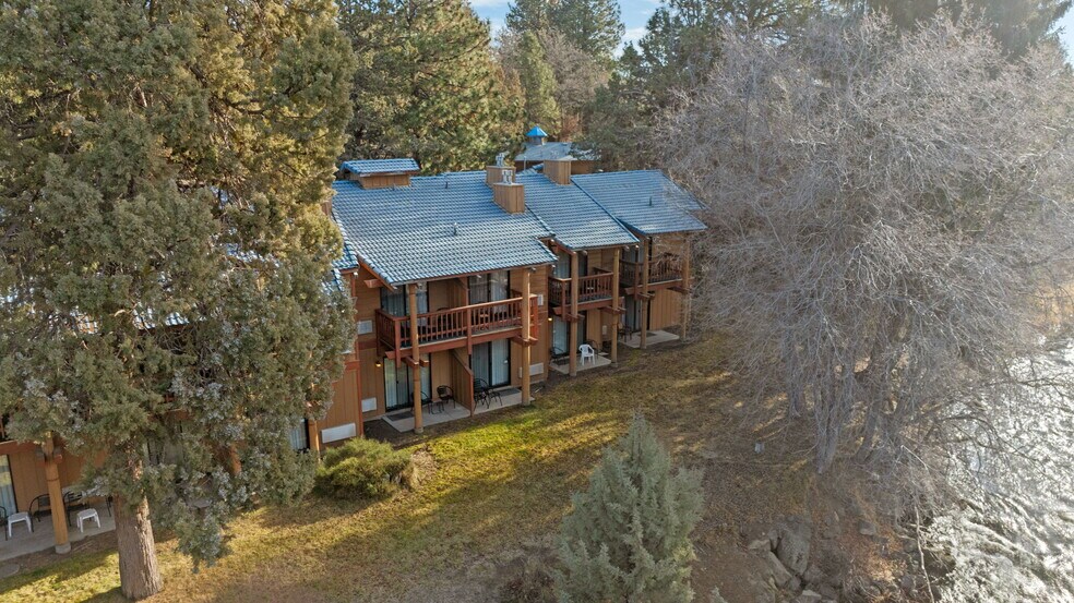 More Photos Of 3105 NE O. B. Riley Rd, Bend Hotel For Sale