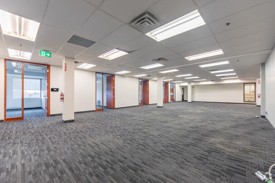 More Photos Of 1603-1615 Dundas St E, Whitby Unknown For Lease