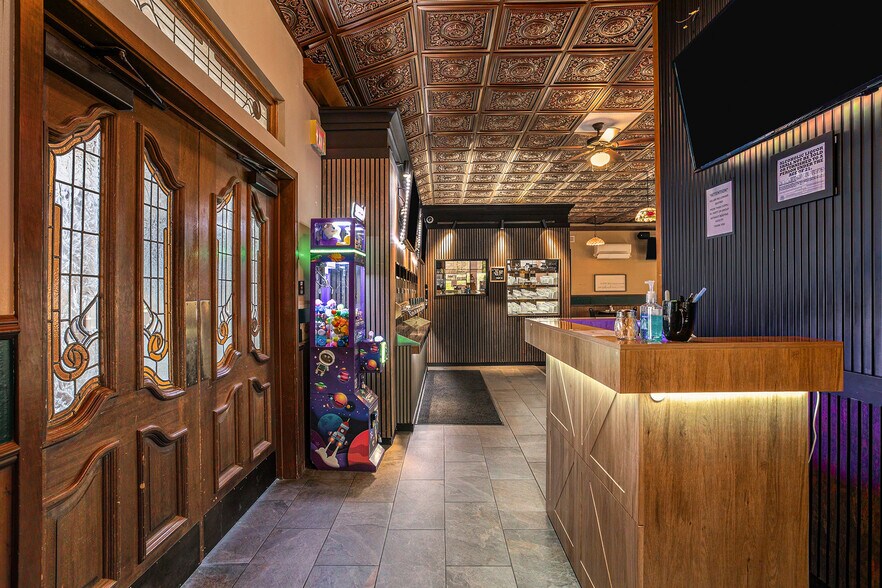 More Photos Of 2280 S Reese Rd, Reese Restaurant For Sale