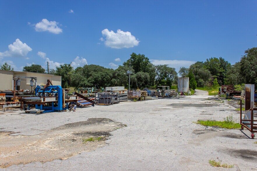 More Photos Of 310 Cypress Rd, Ocala Manufacturing For Sale