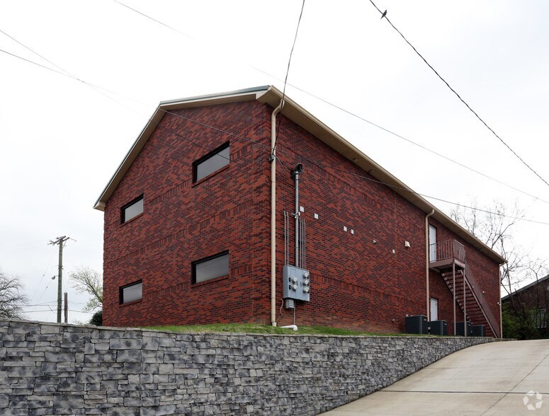 More Photos Of 2701 Greystone Rd, Nashville Office Residential For Lease