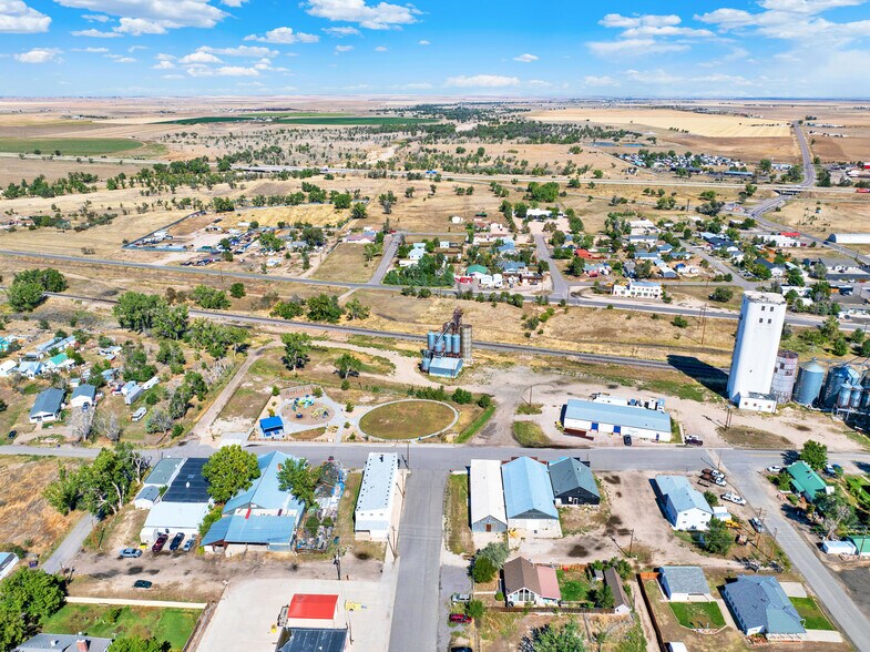 More Photos Of 350 W Front St, Byers Freestanding For Sale