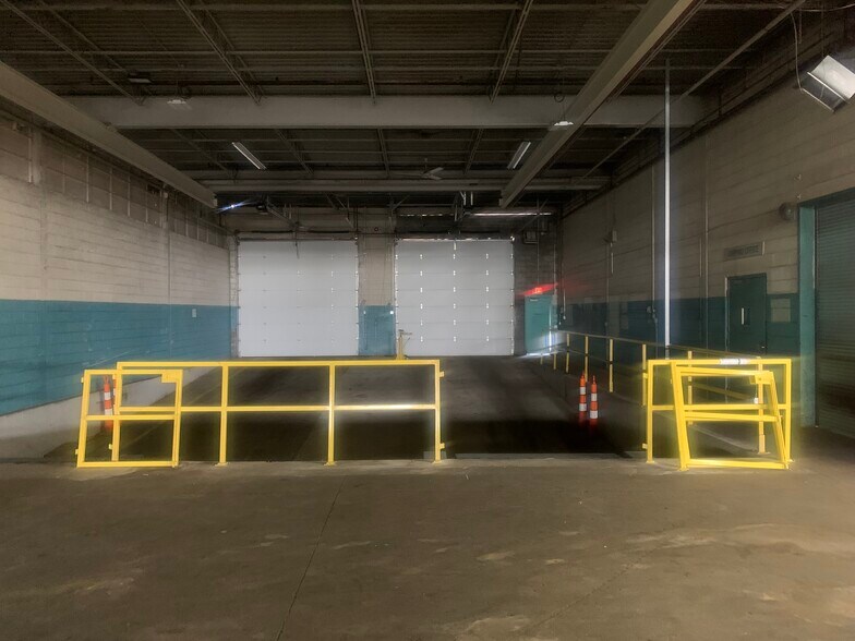 More Photos Of 11445 Stephens Rd, Warren Industrial For Sale