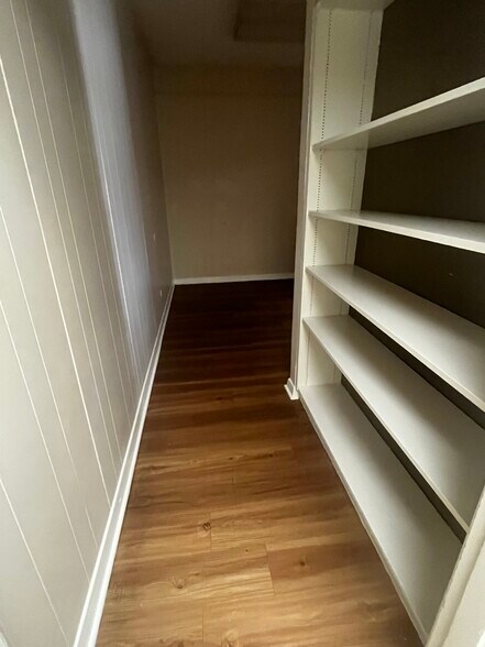 More Photos Of 523 E Quincy St, San Antonio Medical For Lease
