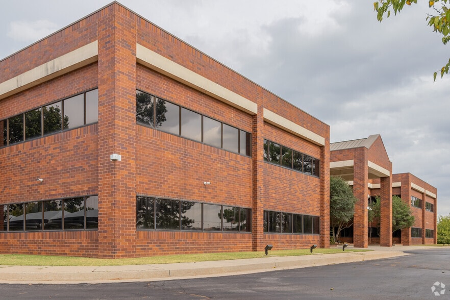 More Photos Of 7301 NW Expressway, Oklahoma City Office For Lease