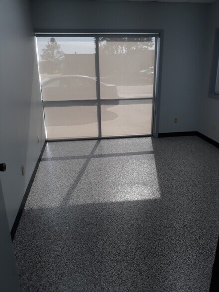 More Photos Of 2200 N Yellowood Ave, Broken Arrow Research And Development For Sale