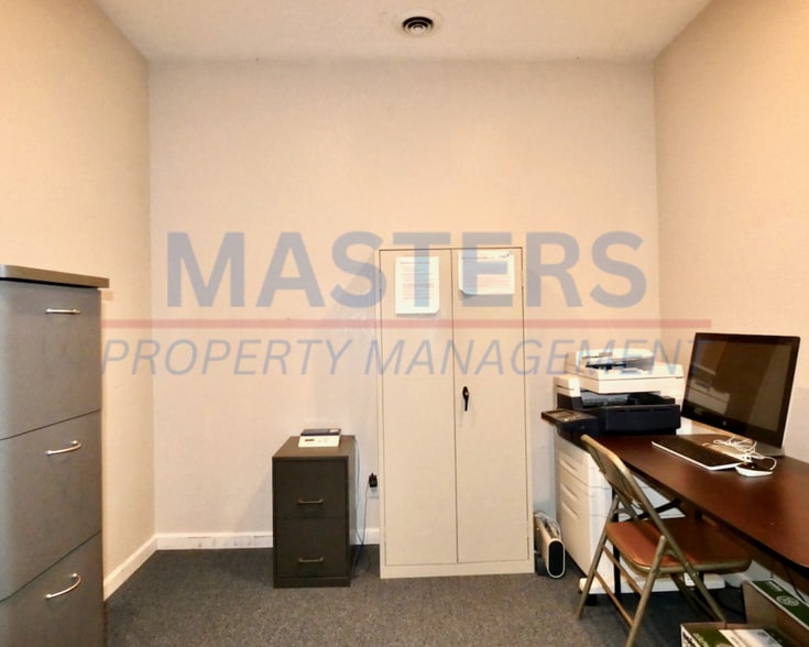 More Photos Of 836 W South Boundary St, Perrysburg Office Residential For Lease