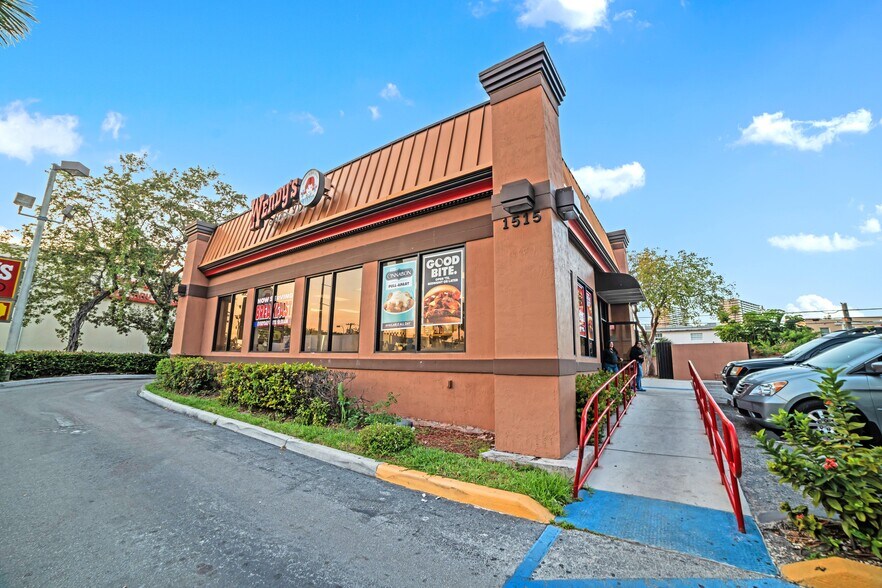 More Photos Of 1515 NW 7th St, Miami Freestanding For Lease