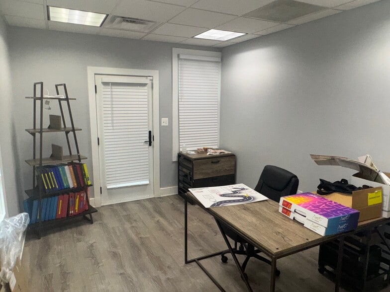 More Photos Of , Greenbelt Office For Sale