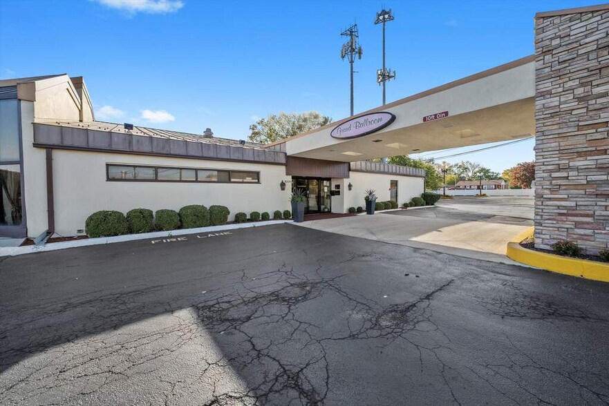 More Photos Of 8200 S Cicero Ave, Burbank Lodge Meeting Hall For Sale