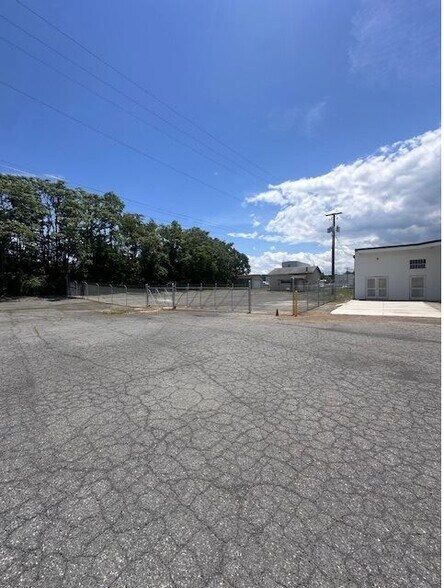 Primary Photo Of 315 24th St NW, Roanoke Land For Lease