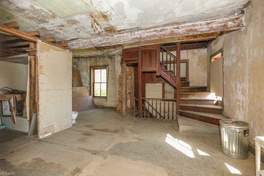 More Photos Of 9401 Tallmadge Rd, Diamond Hotel For Sale