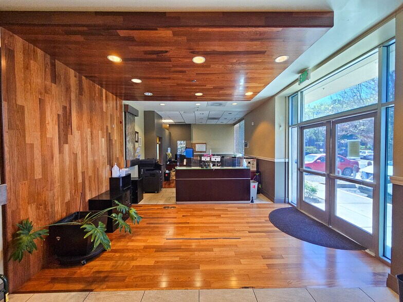 More Photos Of 3160 Garrity Way, Richmond Office For Sale