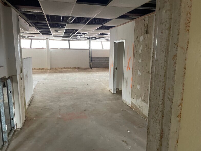 More Photos Of 2981 Church St, East Point Medical For Sale
