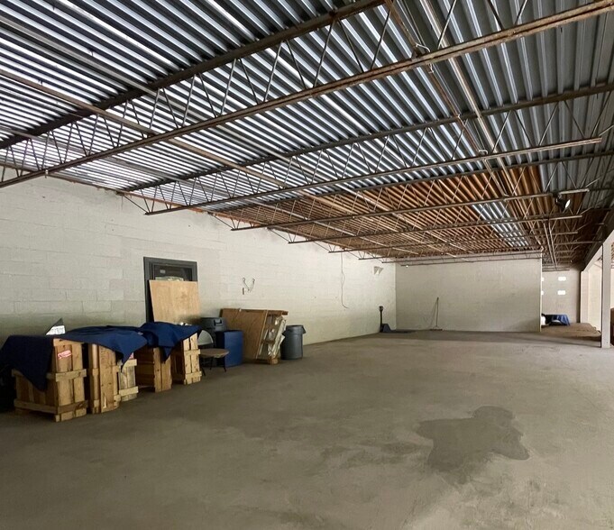 More Photos Of 2 Portland Rd, Conshohocken Warehouse For Sale