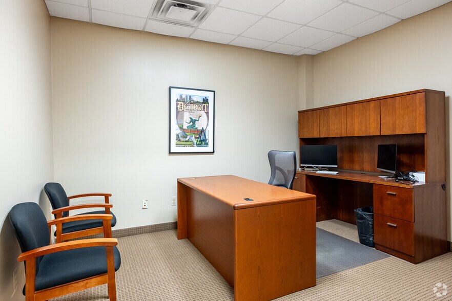 More Photos Of 41000 W 7 Mile Rd, Northville Office For Sale