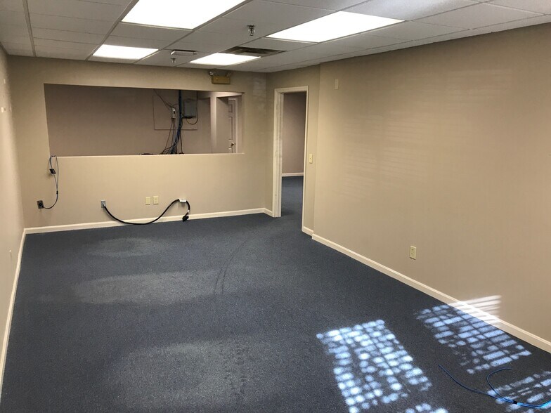 More Photos Of 7444 Jager Ct, Cincinnati Office For Sale