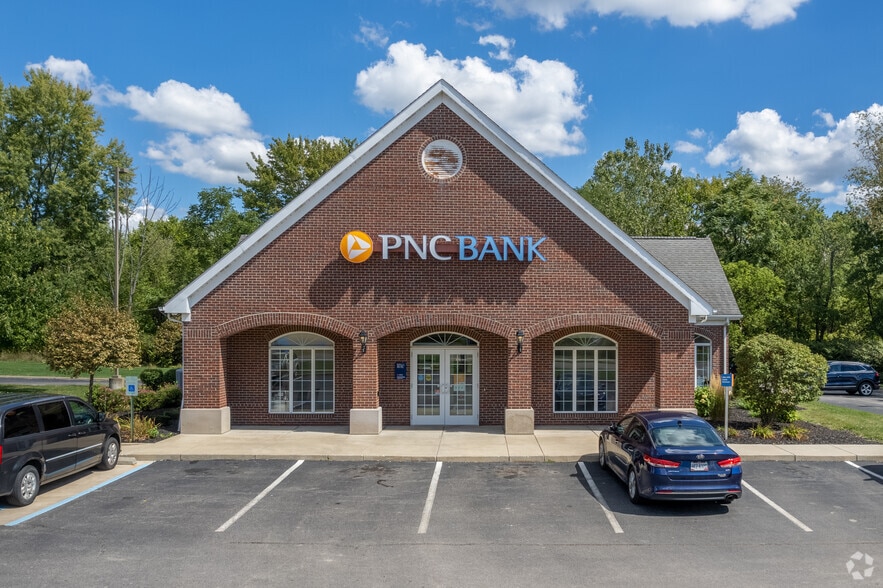 Primary Photo Of 151 S Meridian Rd, Youngstown Bank For Sale