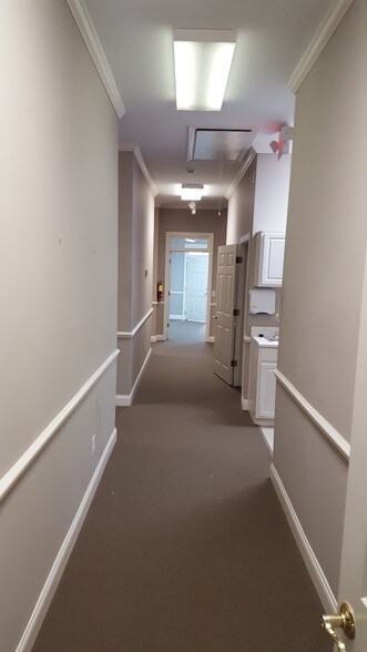 More Photos Of 3535 Roswell Rd, Marietta Office Residential For Lease