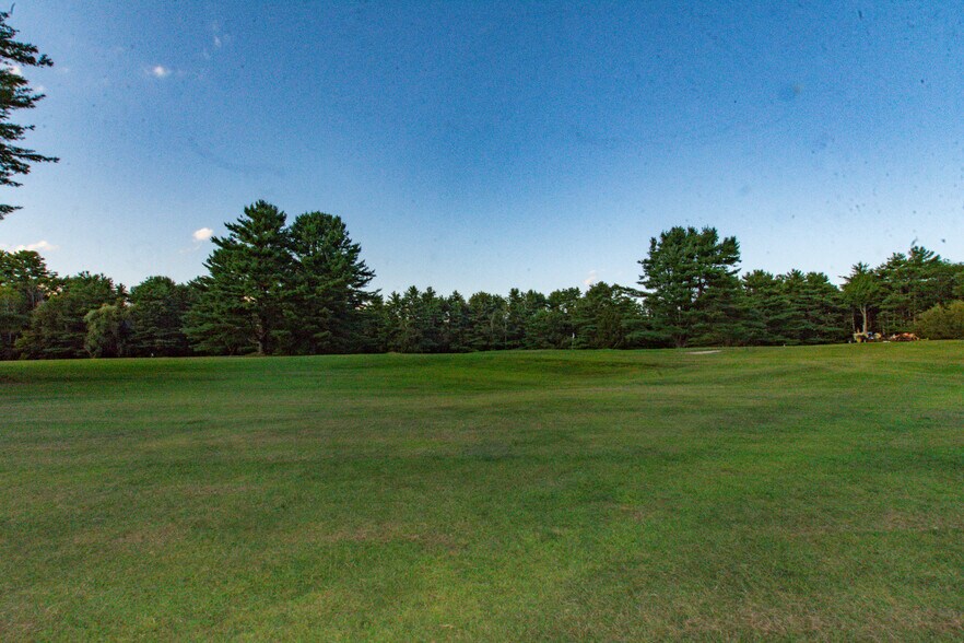 More Photos Of 50 Jacobs Rd, Moultonborough Hotel For Sale