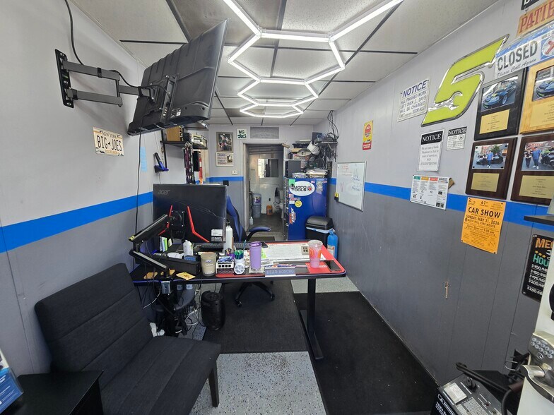 More Photos Of 73-77 Kingston Ave, Port Jervis Auto Dealership For Sale