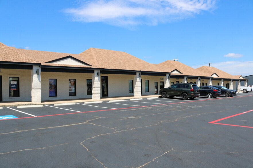 More Photos Of 28709-28765 IH-10 Fwy, Boerne Unknown For Lease