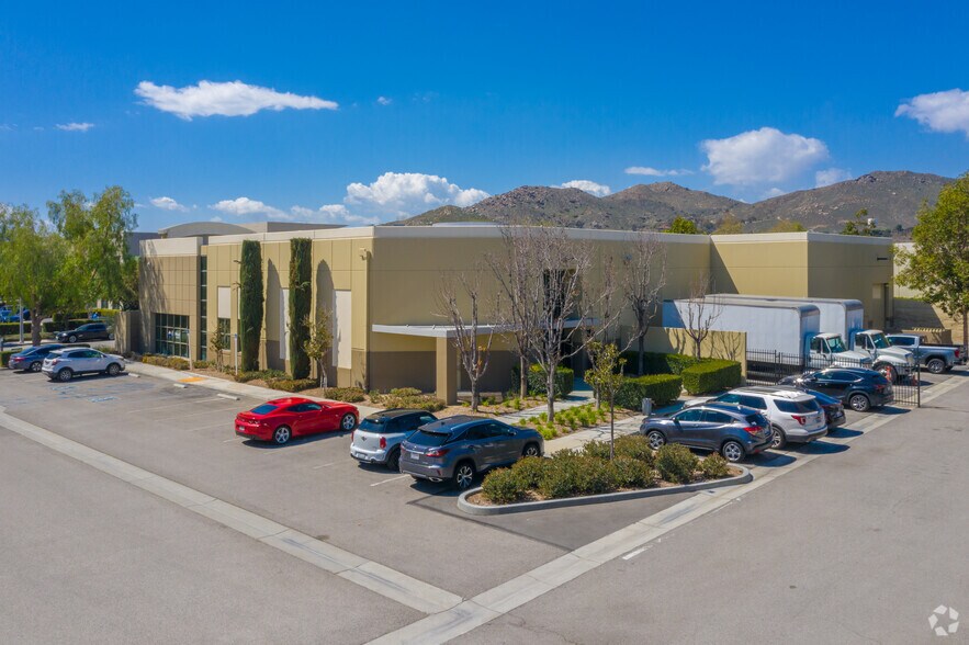 More Photos Of 4097 Trail Creek Rd, Riverside Light Manufacturing For Lease