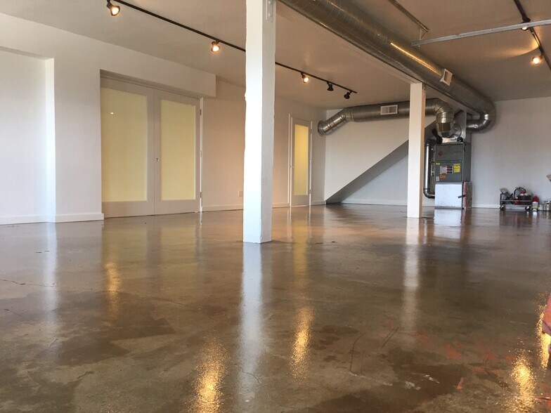 More Photos Of 38 Laurel Mountain Rd, Mammoth Lakes Storefront Retail Office For Sale