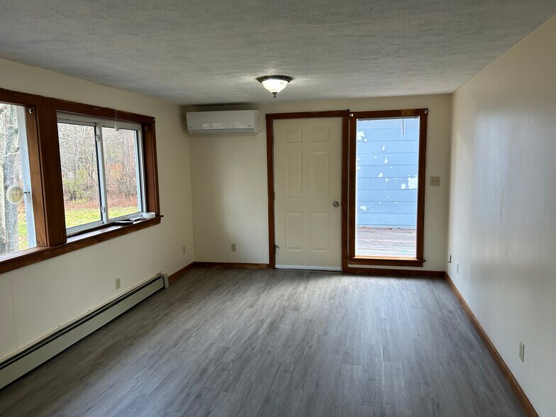 More Photos Of 35 Bath Rd, Brunswick Multifamily For Sale