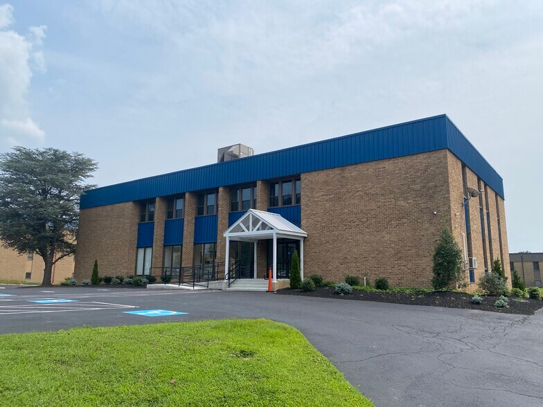 More Photos Of 1212 Baltimore Pike, Chadds Ford Office For Lease