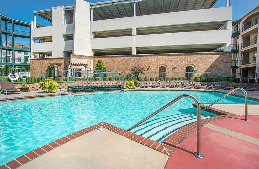 More Photos Of 301-409 N Walker Ave, Oklahoma City Apartments For Lease